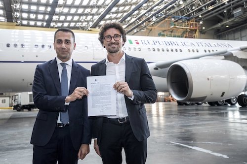 Voce grossa sugli spiccioli di Airforce Renzi. bravi! Fatela anche sui nostri miliardi gettati al M.E.S. (o vi vanno bene?)