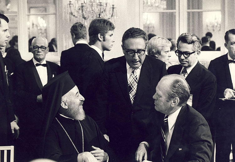 Come Kissinger e Washington hanno venduto la Grecia