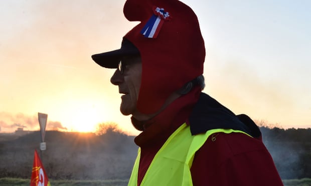 Se volete comprendere il fenomeno dei gilet gialli, uscite da Parigi