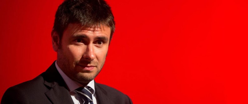Di Battista ovvero “Fare i Che Guevara con il culo degli altri”.