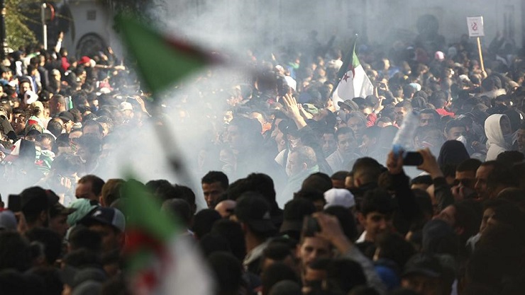 Le proteste algerine sono una Rivoluzione Colorata?