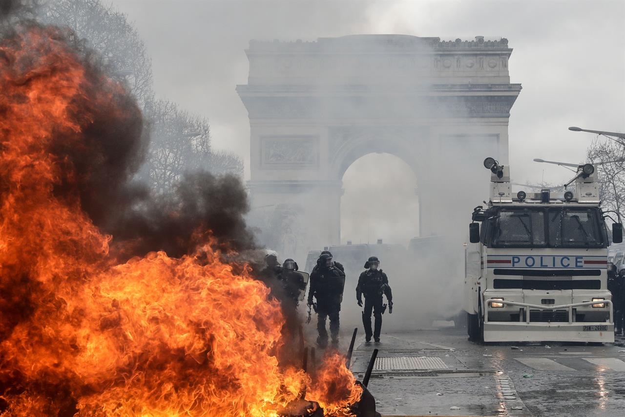 Parigi Brucia?