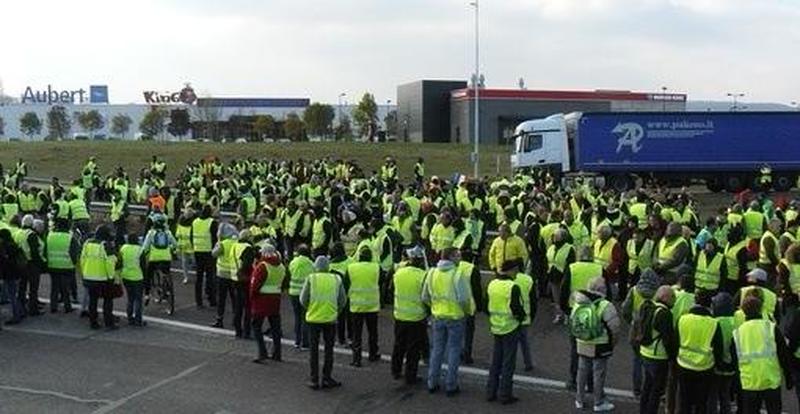 I Gilet Gialli di Francia: sei mesi di lotta