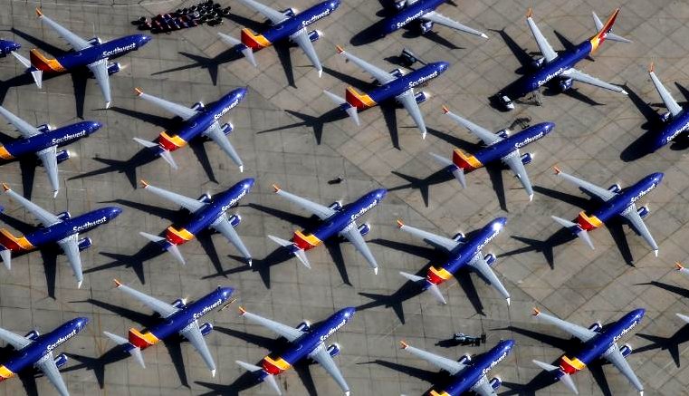 La FAA aveva previsto che avrebbero potuto precipitare quindici 737 Max, con la perdita di più di 3000 vite umane, ma aveva permesso a Boeing di continuare a farli volare