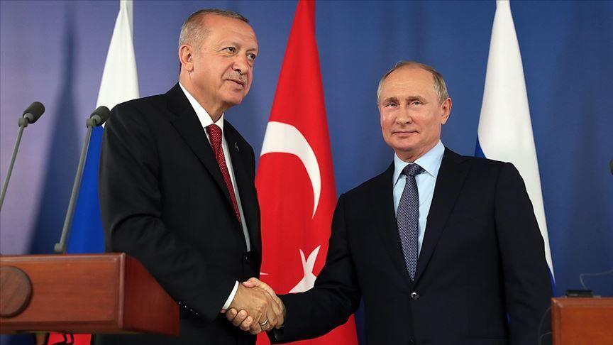 La Turchia tira il freno in merito all'incursione in Siria dopo accordi con la Russia e gli Stati Uniti