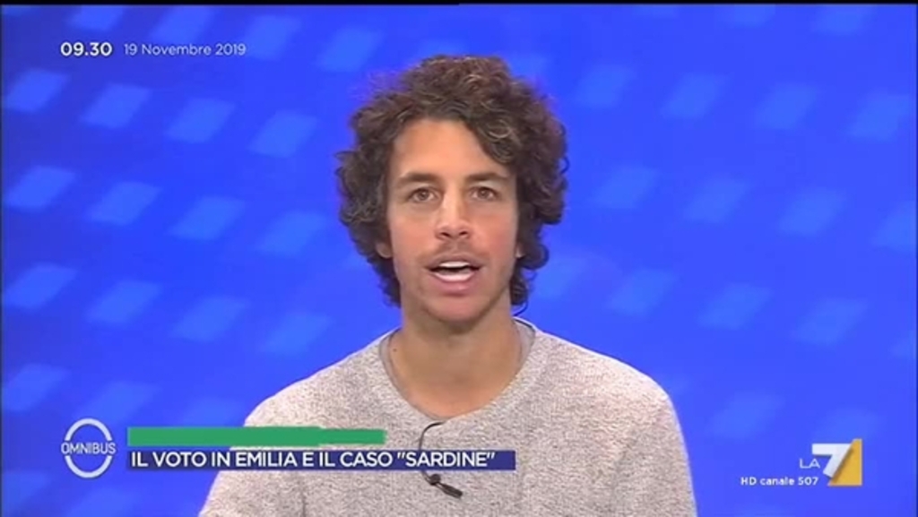 Qualche info su Mattia Santori, leader delle Sardine