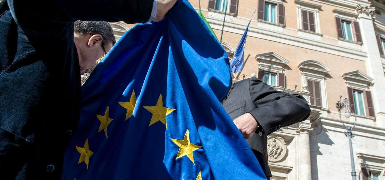 Lo strano timing con cui è scoppiato il caso Mes