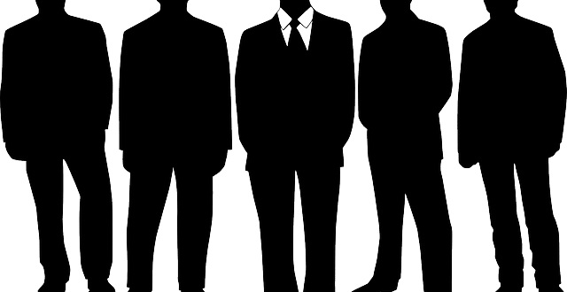 Serpenti in giacca e cravatta: sono gli psicopatici che governano il mondo?