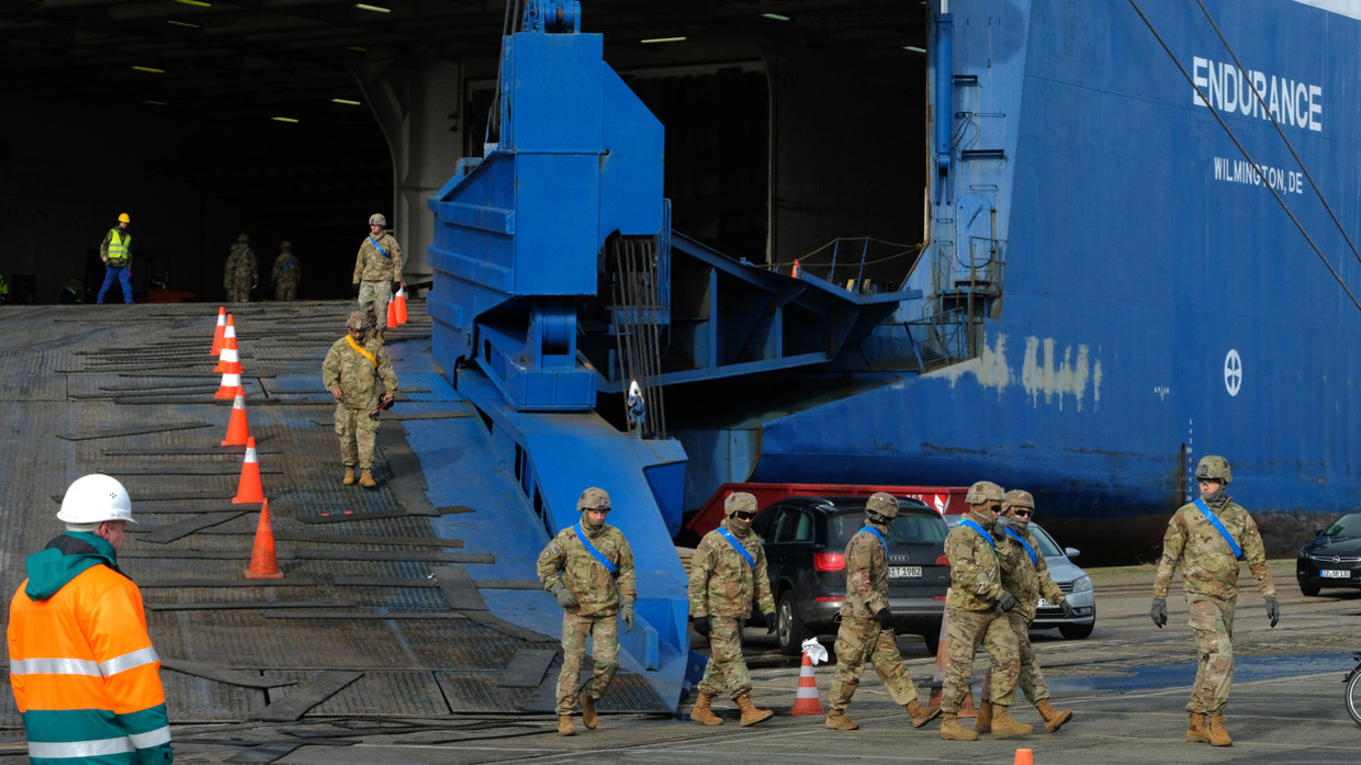 Sconfitta dalla Covid-19? La più grande esercitazione di guerra della NATO "Defender 2020" è a rischio per uno starnuto