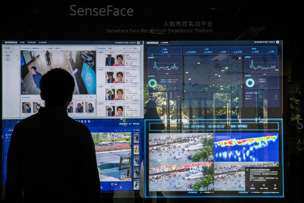 Smart City e Razzismo Automatizzato: come IBM ha progettato il regime di sorveglianza cinese