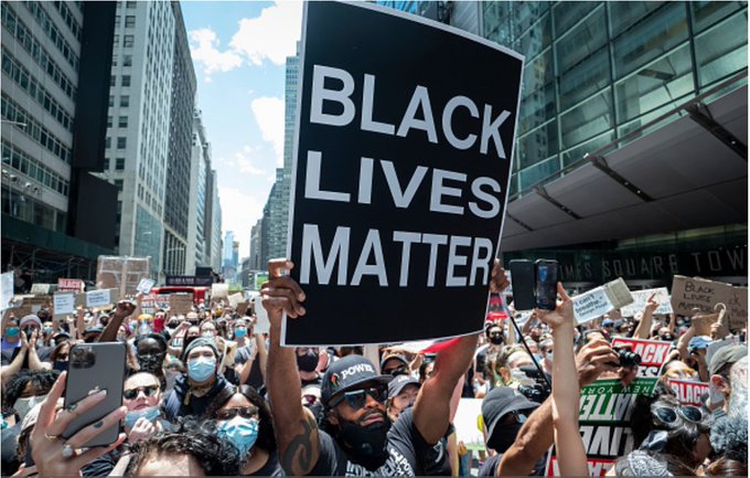 La rivoluzione colorata neoliberista in America per far eleggere Biden