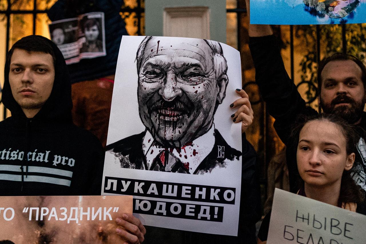 NEXTA come coordinatore della protesta. (Una nuova tecnologia di “Maidan” con l’aiuto del canale Telegram è stata sperimentata in Bielorussia)
