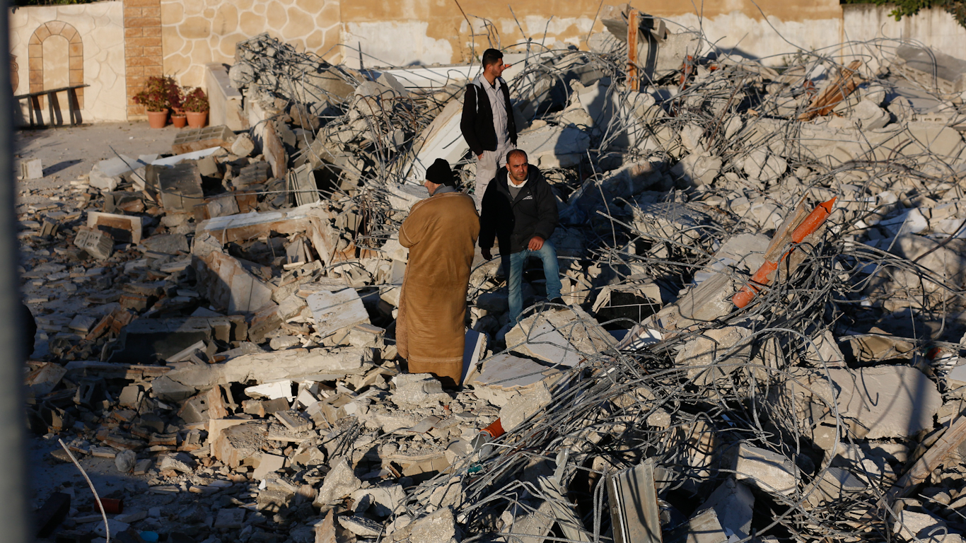 Israele promise di diminuire le demolizioni di case palestinesi. Invece le ha accelerate