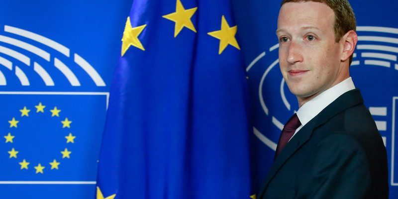 NEWS - Facebook minaccia di chiudere in Europa, il regolamento di tutela dei dati personali non è di suo gradimento