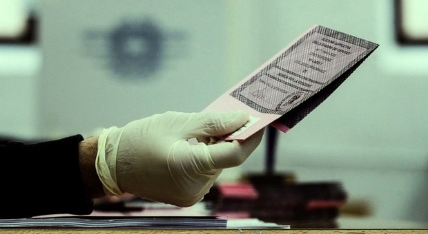 Referendum, primi Exit Poll: 60-64% Sì, 36-40% No