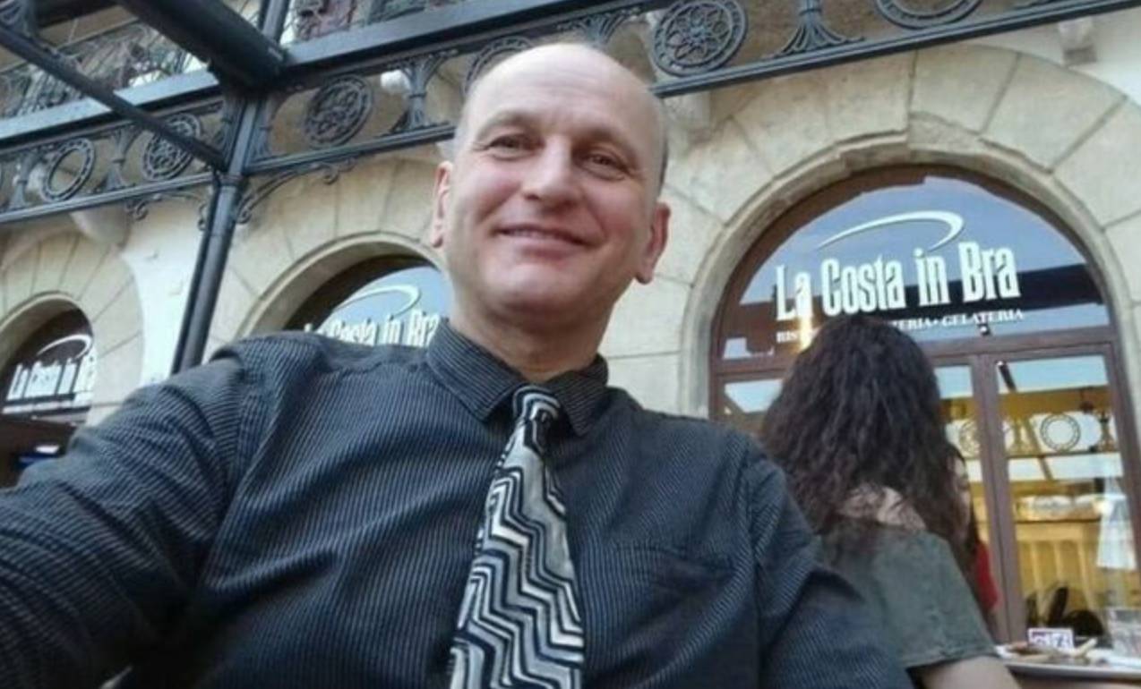 Parte il vaccino antinfluenzale, medico sconsiglia: "Attiva il covid, farò firmare liberatorie"