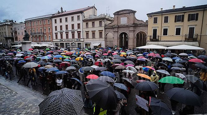 Ecco perché tra aprile e marzo ci sono stati 35.000 morti di Covid (e perché può ancora accadere)