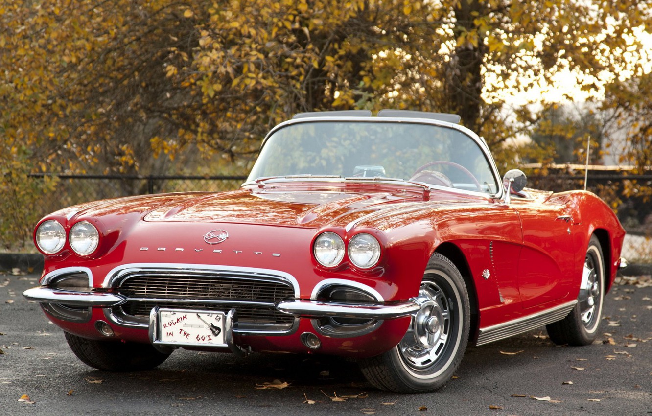 chevrolet-corvette-red