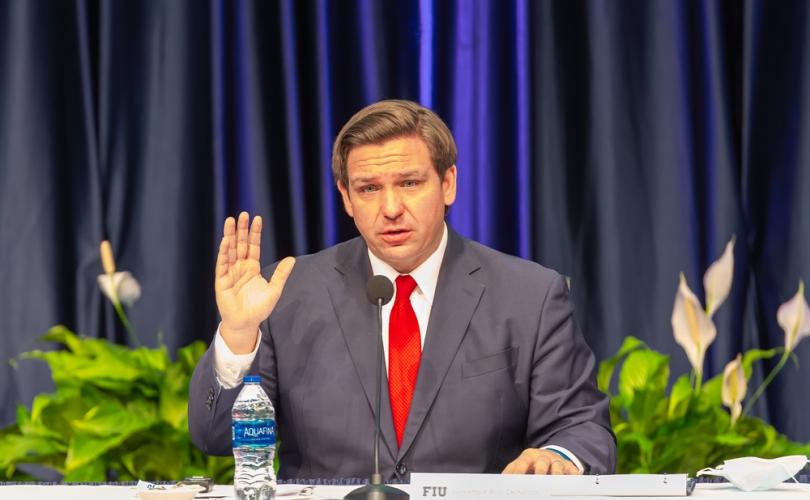 Lockdown, “errore enorme” secondo il governatore della Florida.