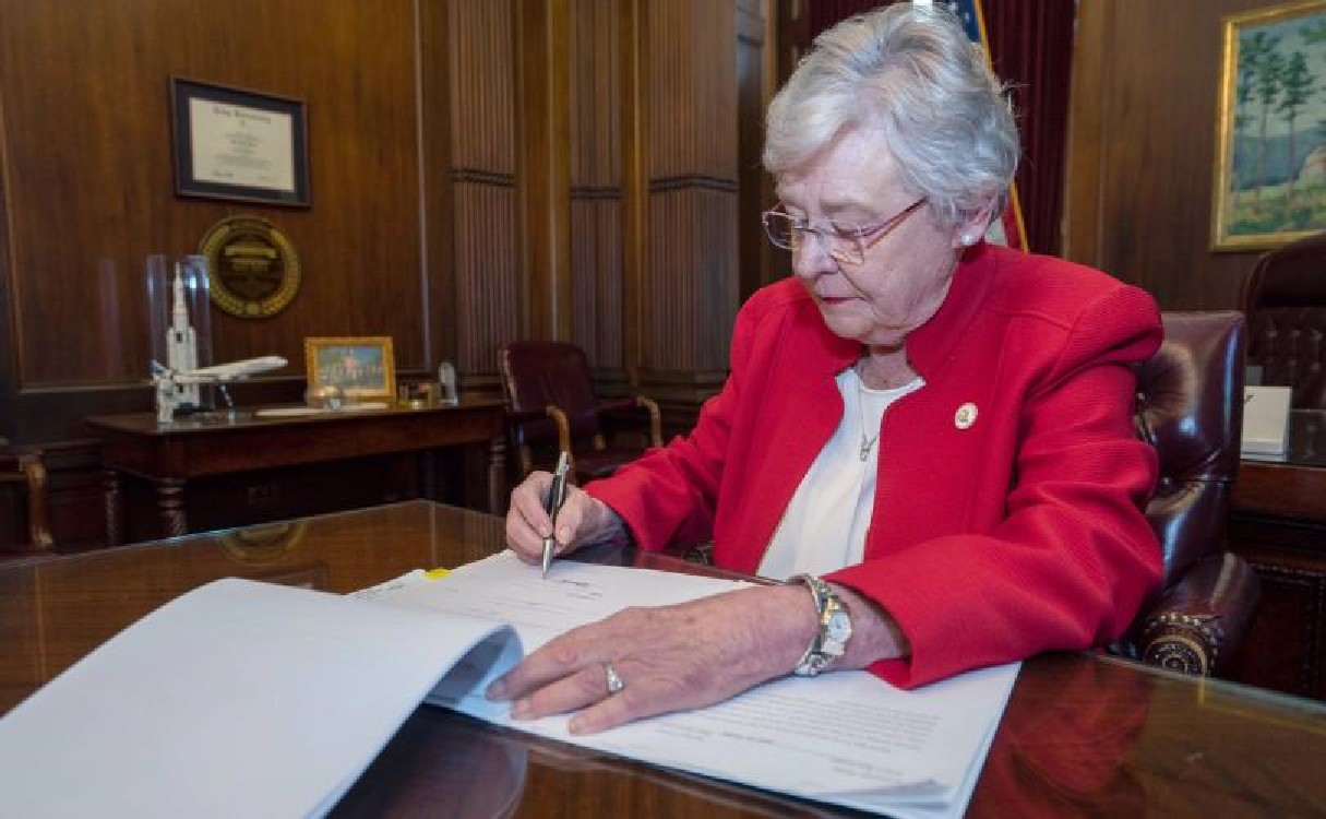 Alabama: vietati i passaporti vaccinali