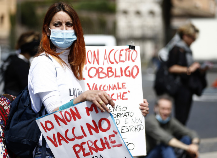 manifestazione obbligo vaccinale