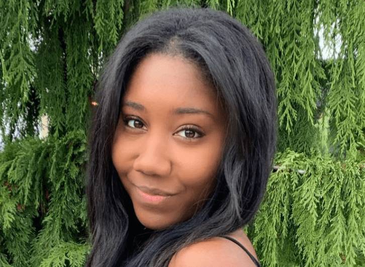 Simone-Scott