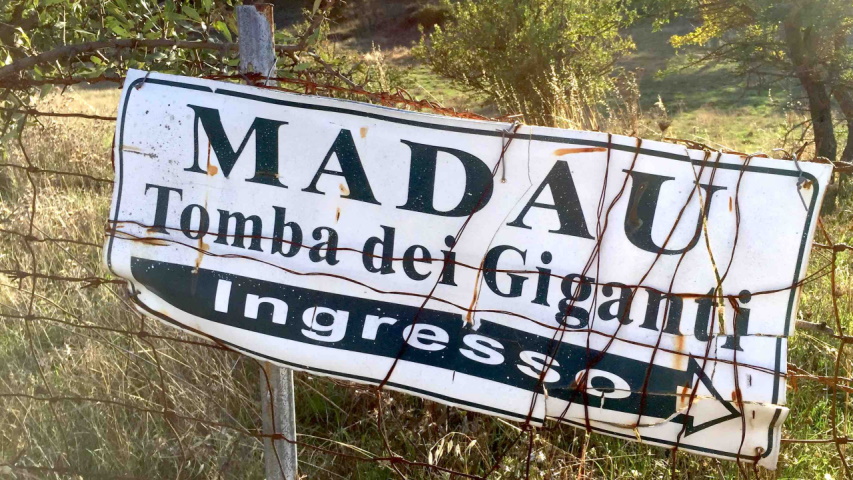 tomba dei giganti madau