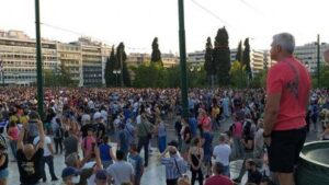 Contro la dittatura sanitaria. Atene, 14 luglio 2021