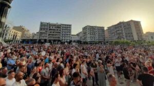 Contro la dittatura della salute. Patrasso, 14 luglio