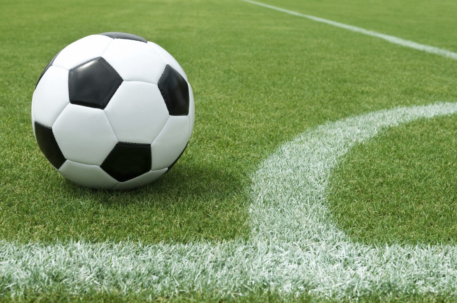17enne muore sul campo di calcio