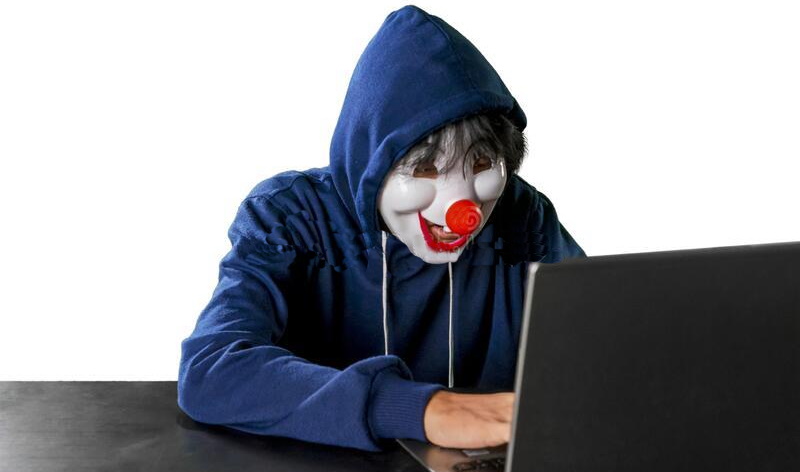 “Hackers” e CIALTRONI
