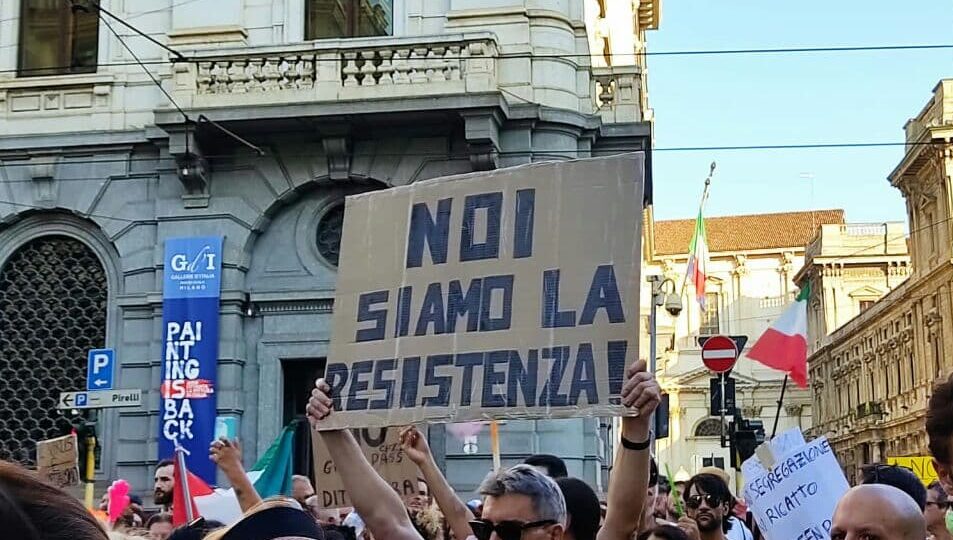 Milano - Immagine 1 dalla protesta 15-08