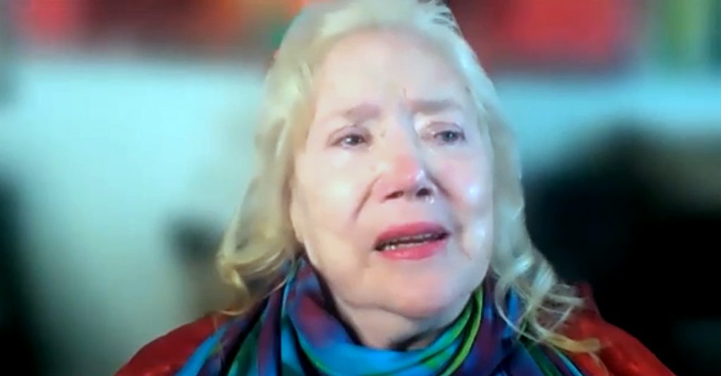 Sally Kirkland Moderna