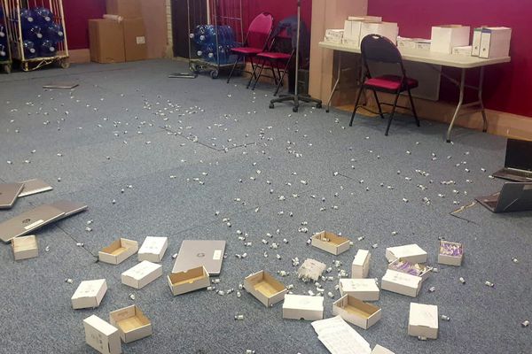 Vandalizzato un centro vaccinale a Saint-Orens-de-Gameville