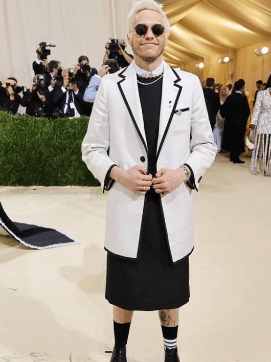 Pete Davidson met gala