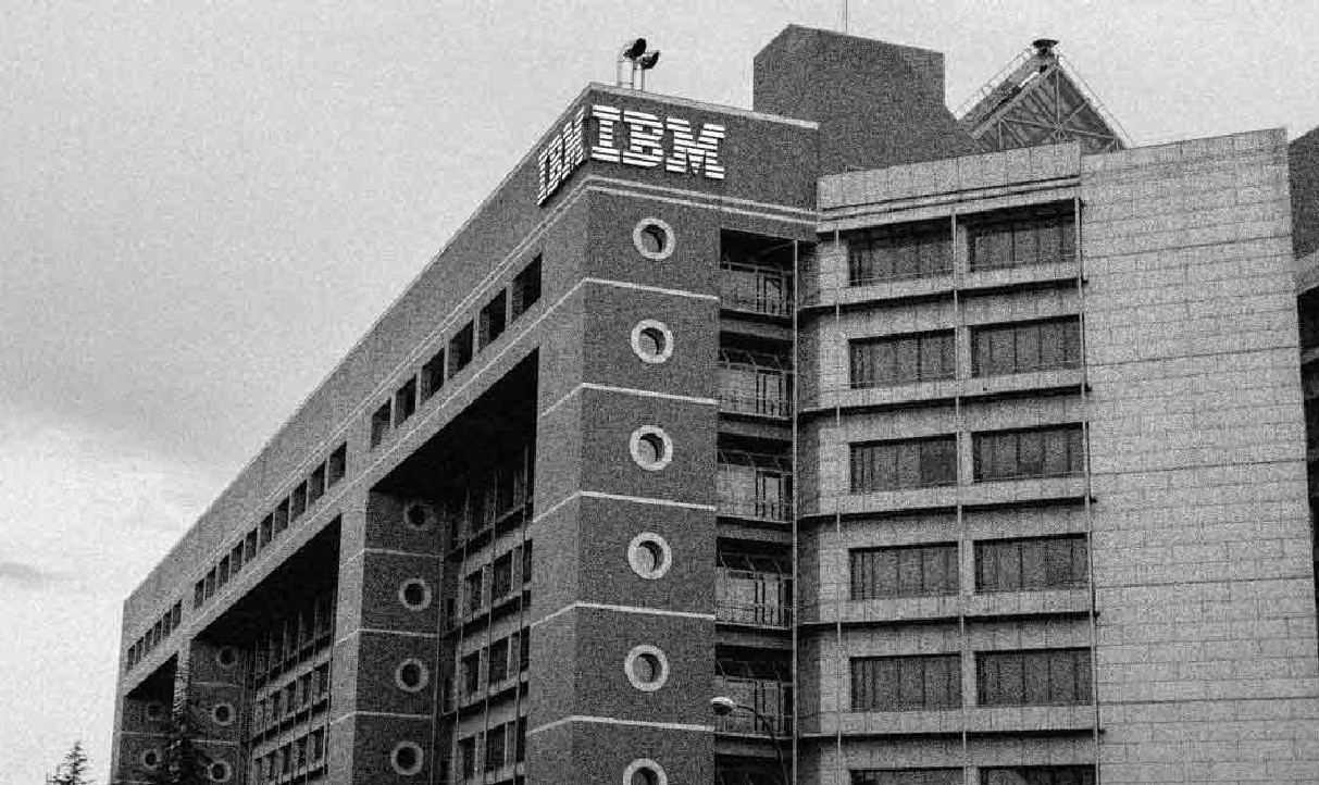 IBM era collusa con Hitler, ora fa i passaporti vaccinali