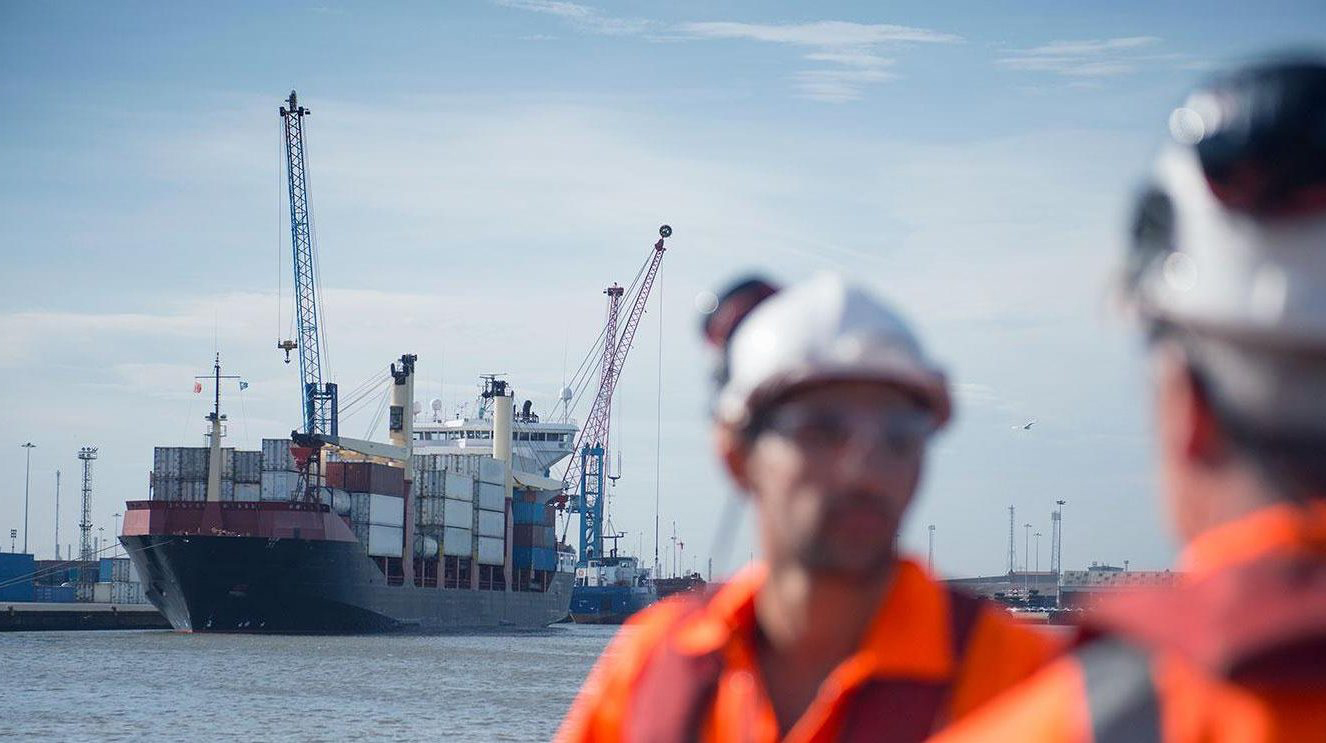 Nessun patto: i portuali di Trieste dicono no al green pass