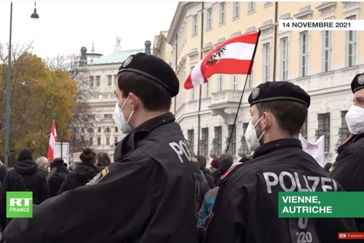 L'Austria insorge contro la "dittatura sanitaria"