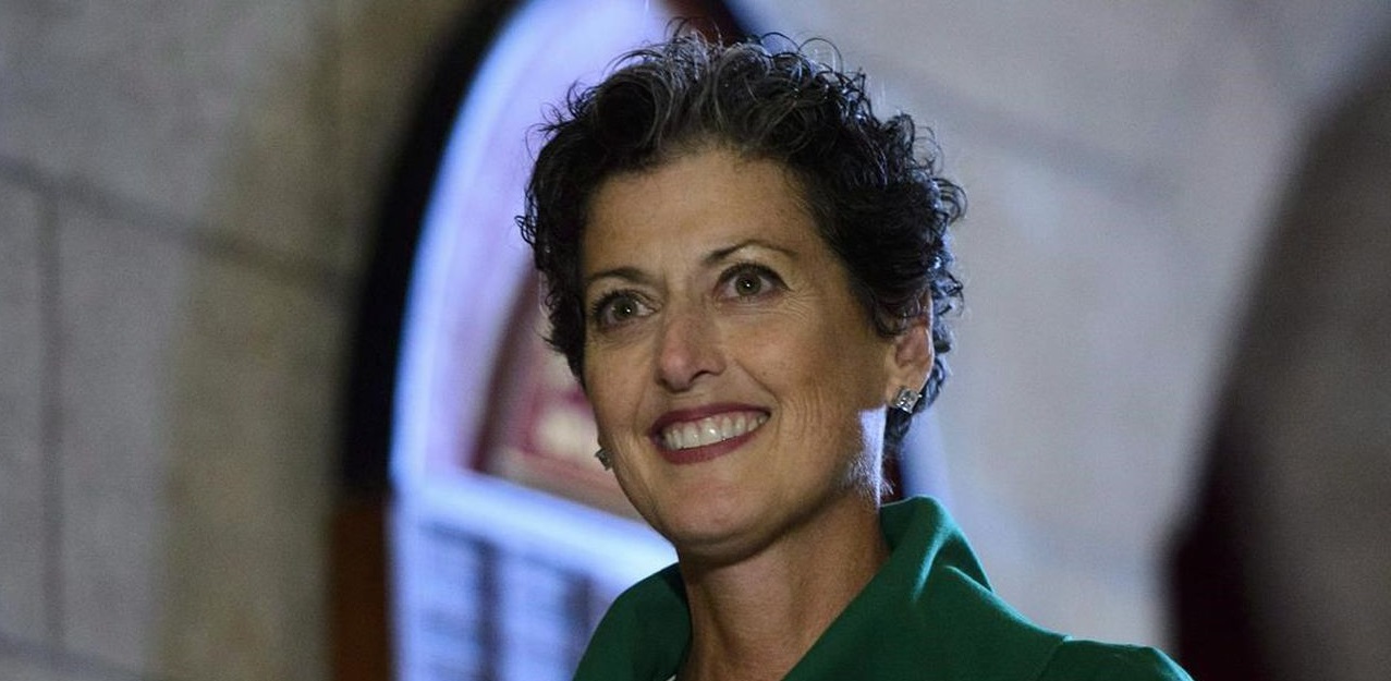 Fully vaccinated canadian Senator dies after the vaccine