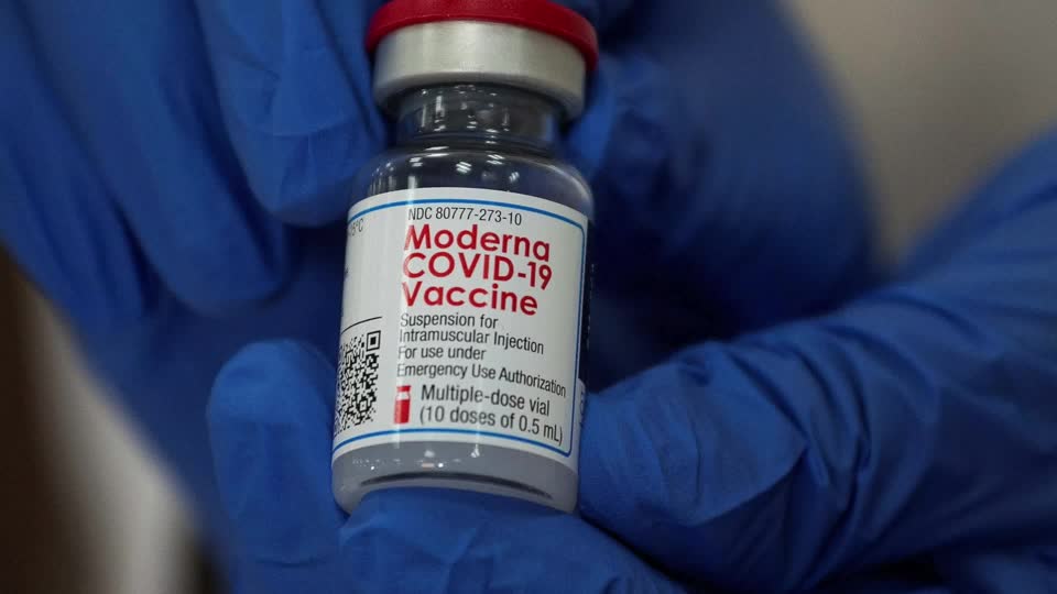 70enne muore dopo la terza dose in Piemonte