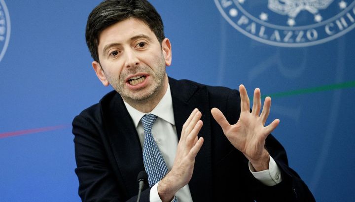 Obbligo vaccinale e vaccinati contagiati la giustizia amministrativa siciliana (CGA) mette spalle al muro il governo