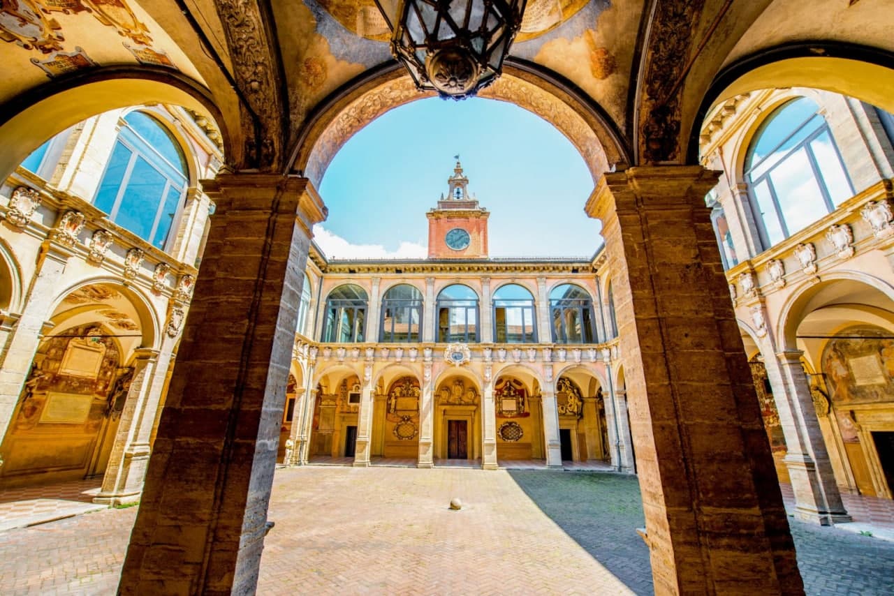 Professori e ricercatori universitari scrivono al governo e chiedono l'abolizione dell'obbligo vaccinale