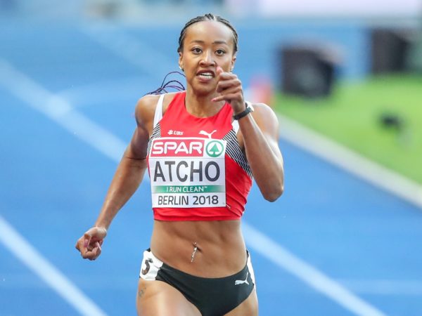 Atleta Sarah Atcho colpita da grave pericardite dopo la terza dose Pfizer