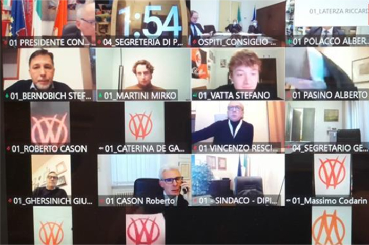 Attacco V_V al consiglio comunale di Trieste