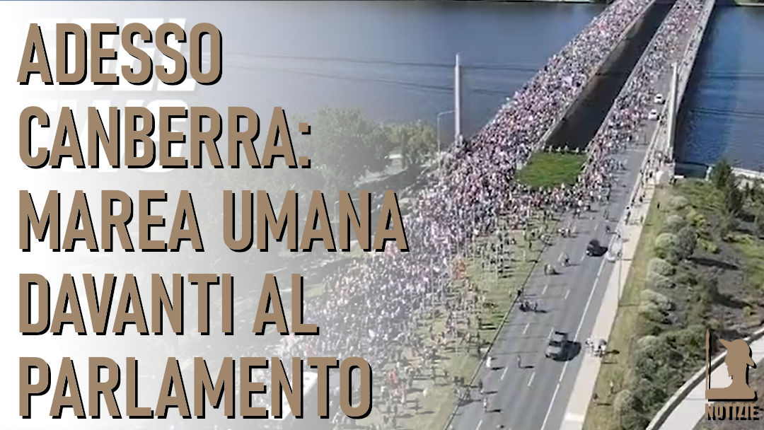ADESSO 15mila persone al parlamento di Canberra