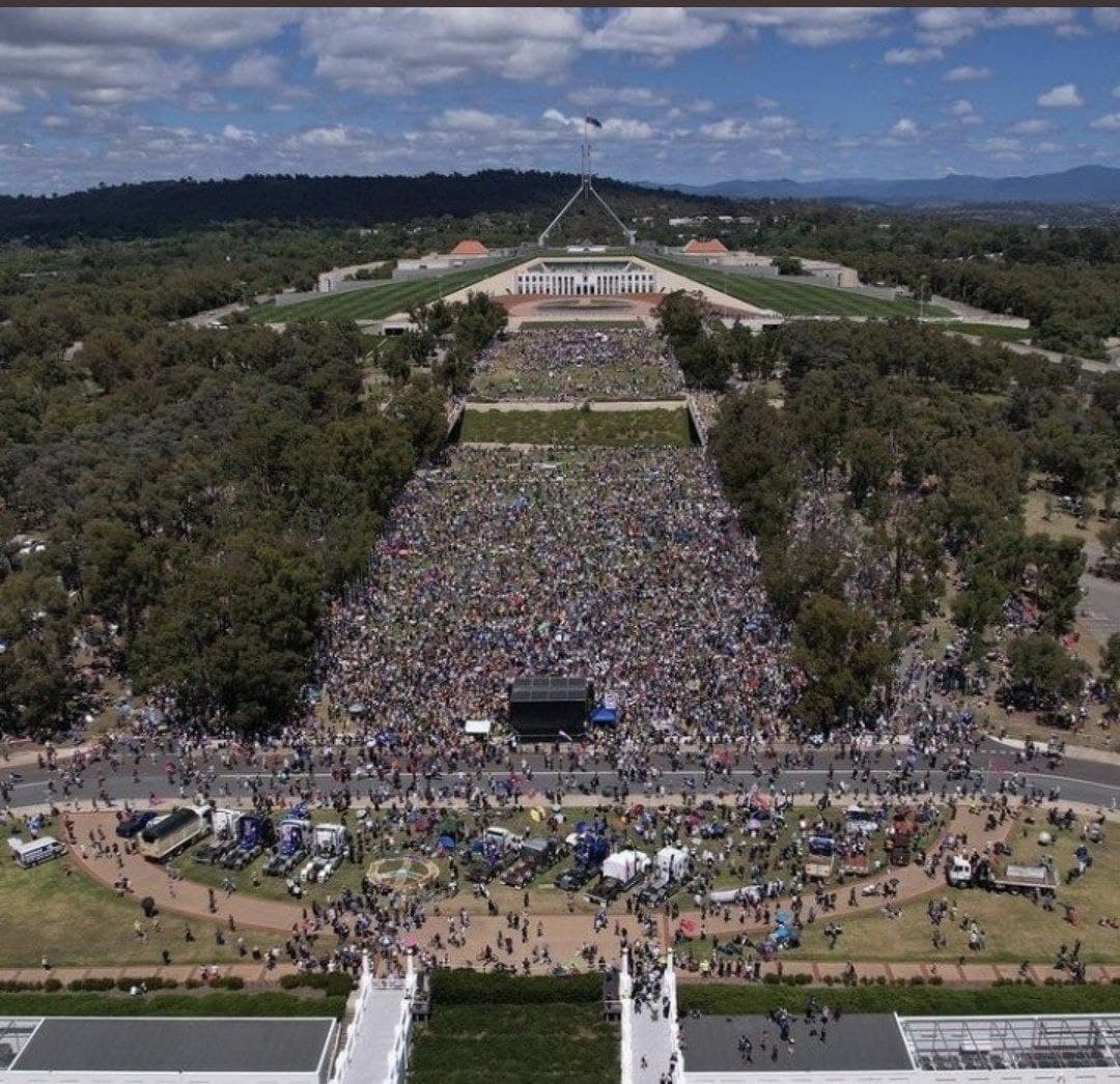 Oggi al parlamento di Canberra