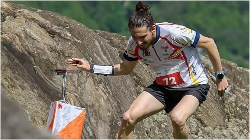 31enne campione di Cross Country denuncia la reazione alla terza dose Moderna