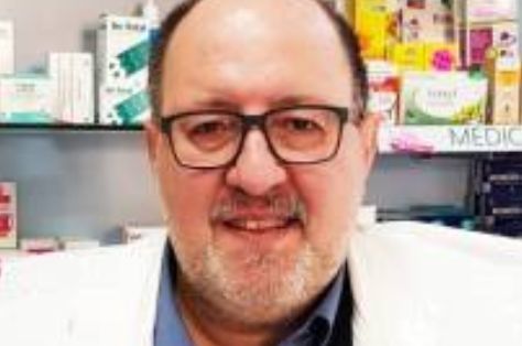 Muore a 53 anni stroncato da un malore improvviso Il farmacista Sergio Bravi era vaccinato con tre dosi