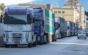 Caro carburante: tir fermi da lunedì
