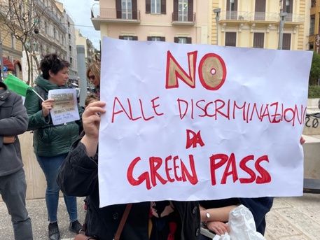 Green Pass: arriva la multa per richiesta illegittima
